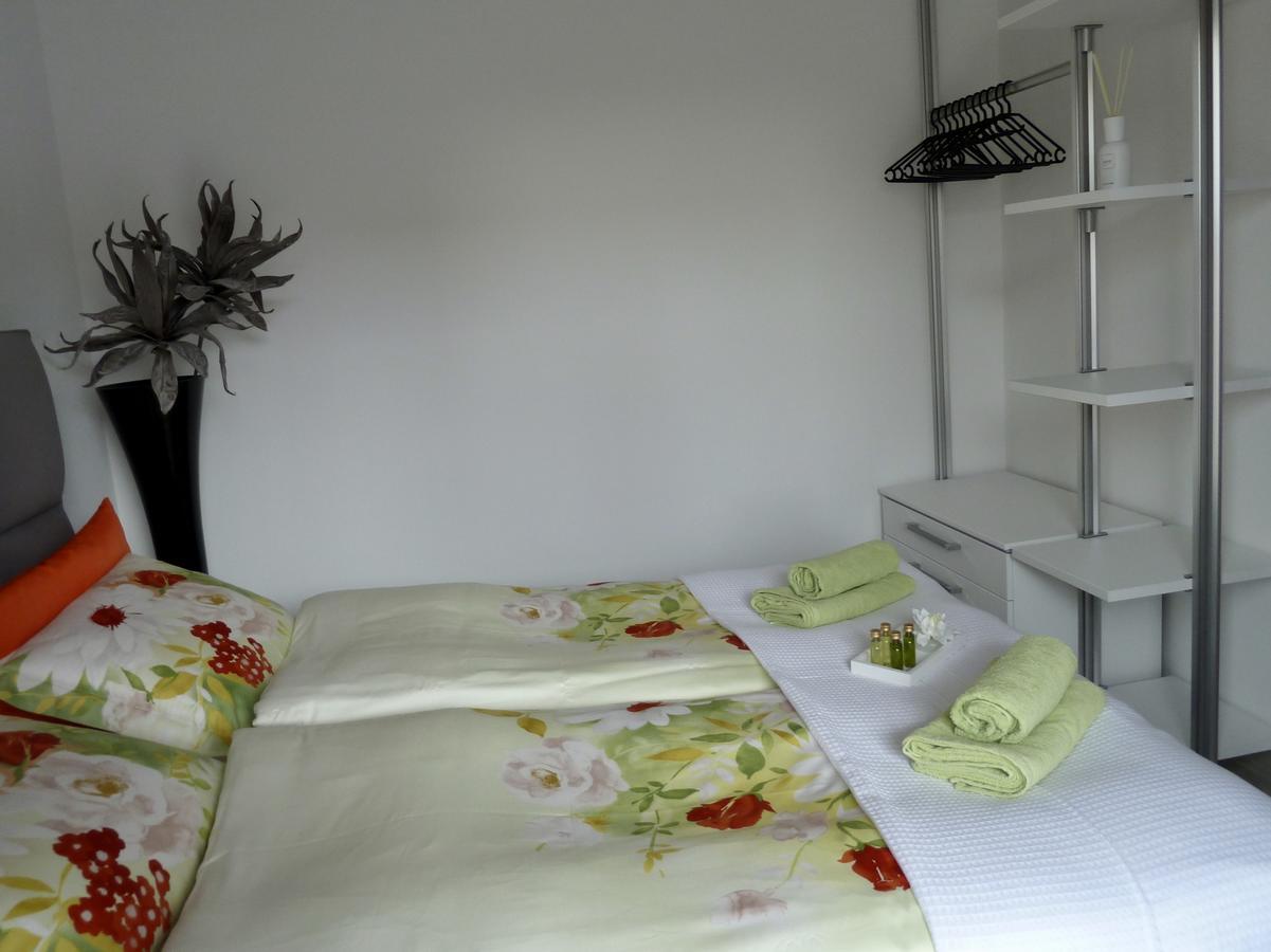 Beach House Nikiti Bagian luar foto